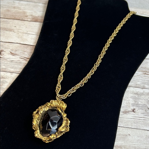 Mr We Vintage Gold and Topaz Pendant Necklace - Picture 4 of 8